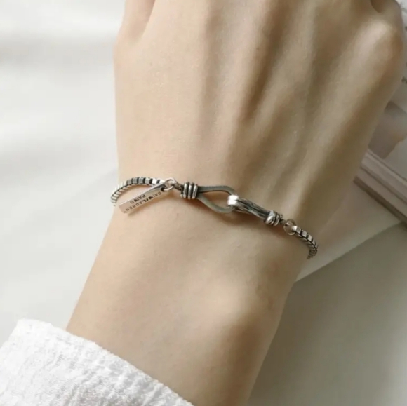 Vintage Inspired Silver Box Chain Bracelet - Picture 9 of 9